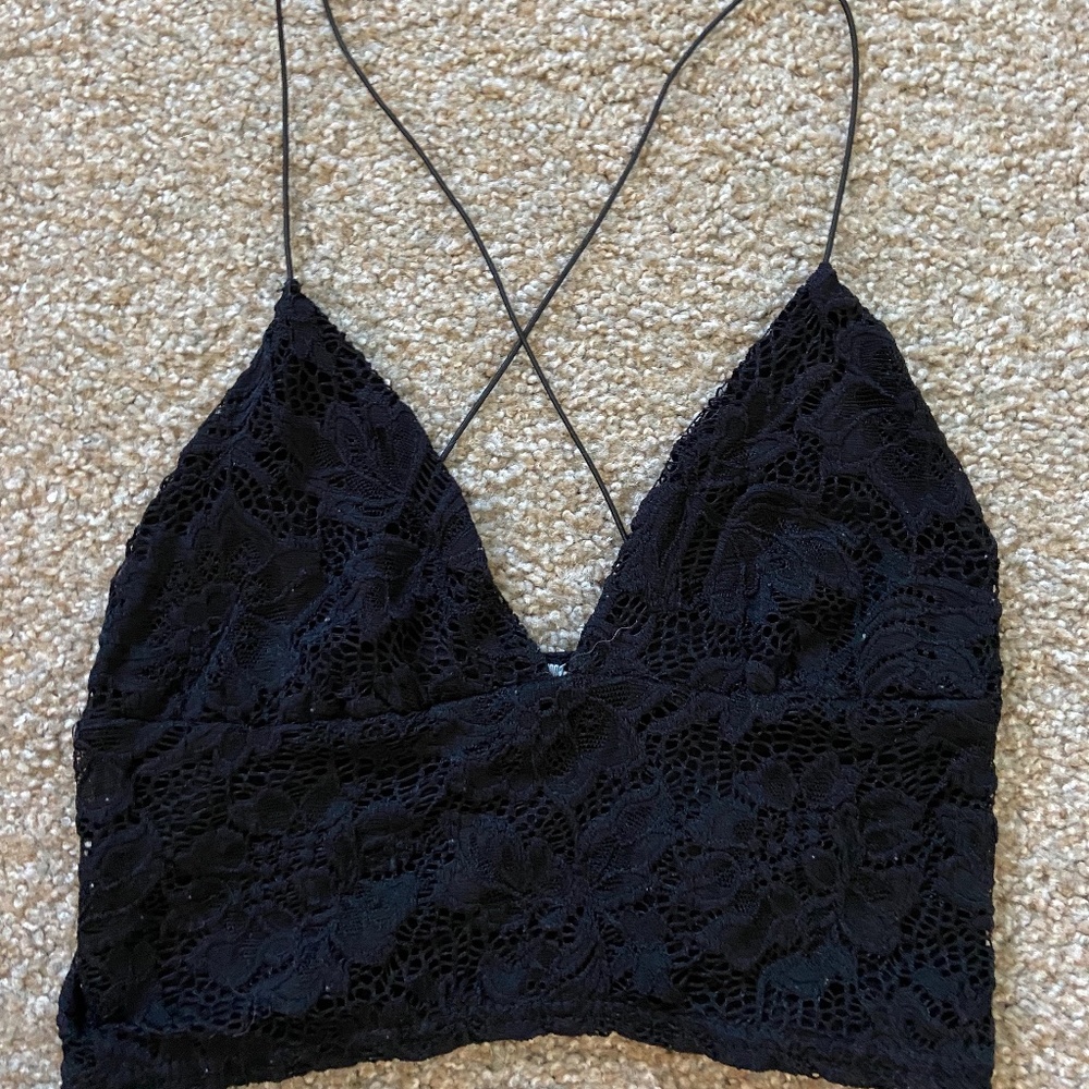 Black cami lace crop top, small